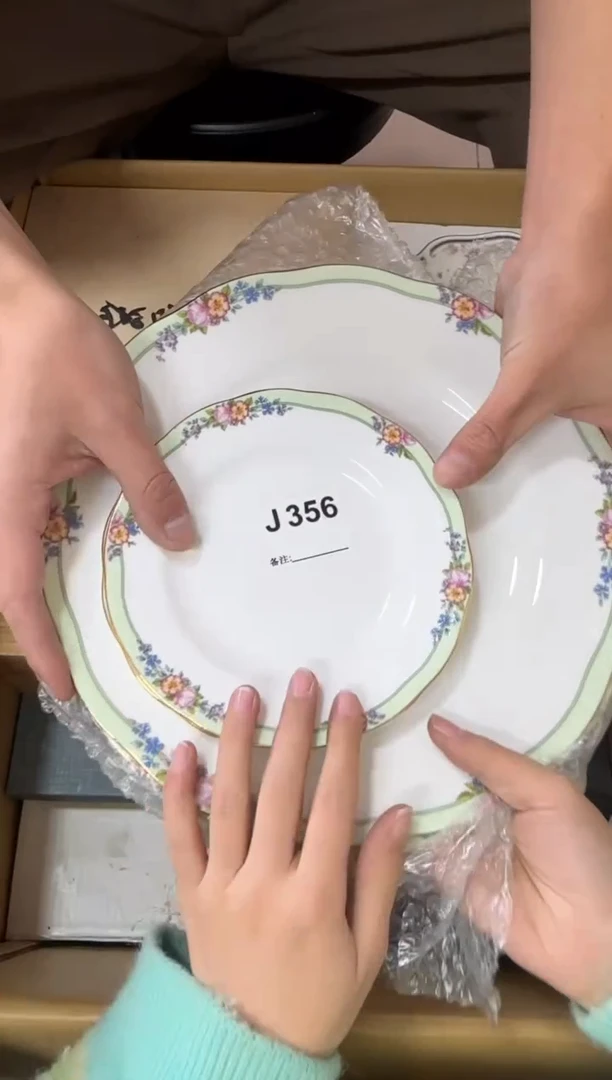 莫*356...中古產品謹慎參拍