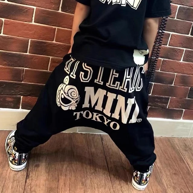 3015【屁屁拔印】宽松百搭春秋时尚黑色儿童短裤垮裤