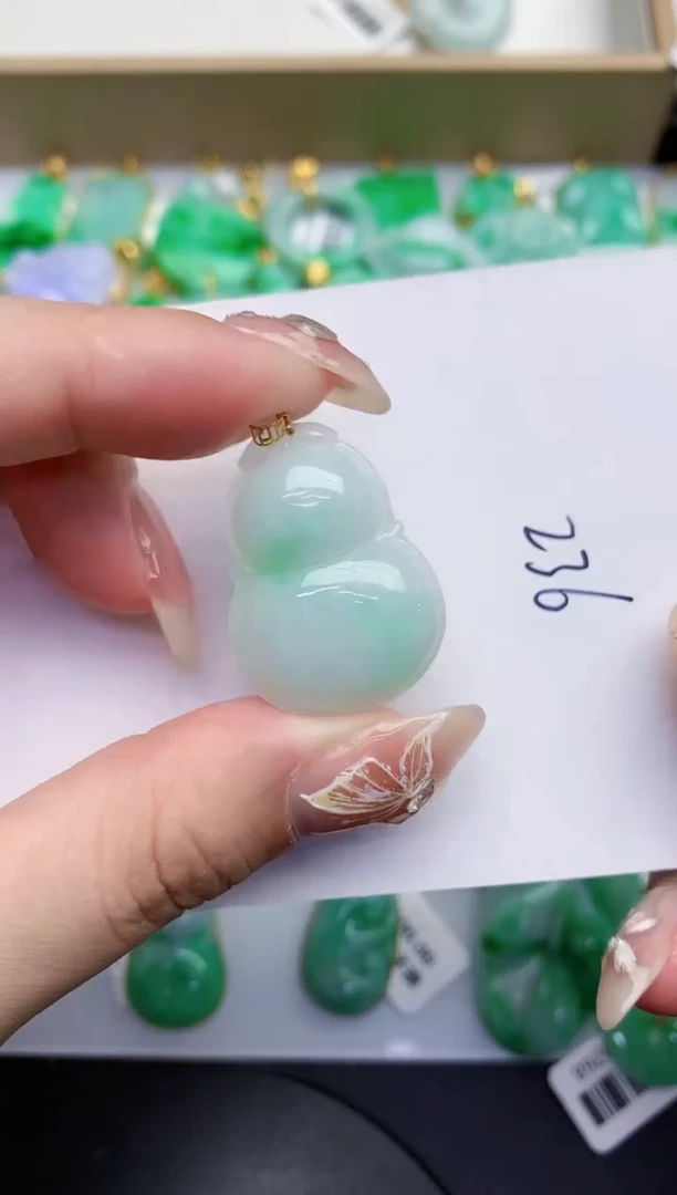 【闪购商品】翡翠颈饰18K金镶嵌00000000000