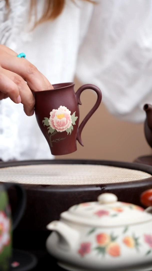 茶壶紫砂紫泥宝瓶手把杯牡丹