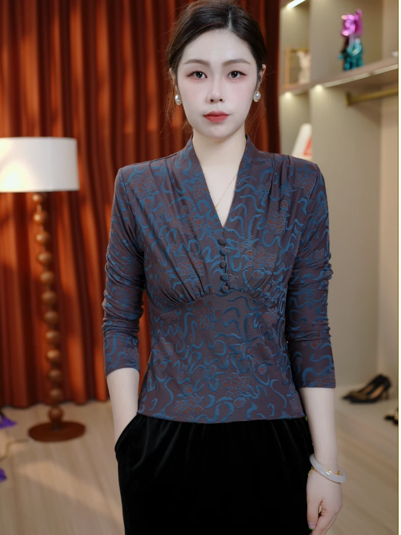 秋冬款气质打底衫长袖时尚女士妈妈装V领显瘦