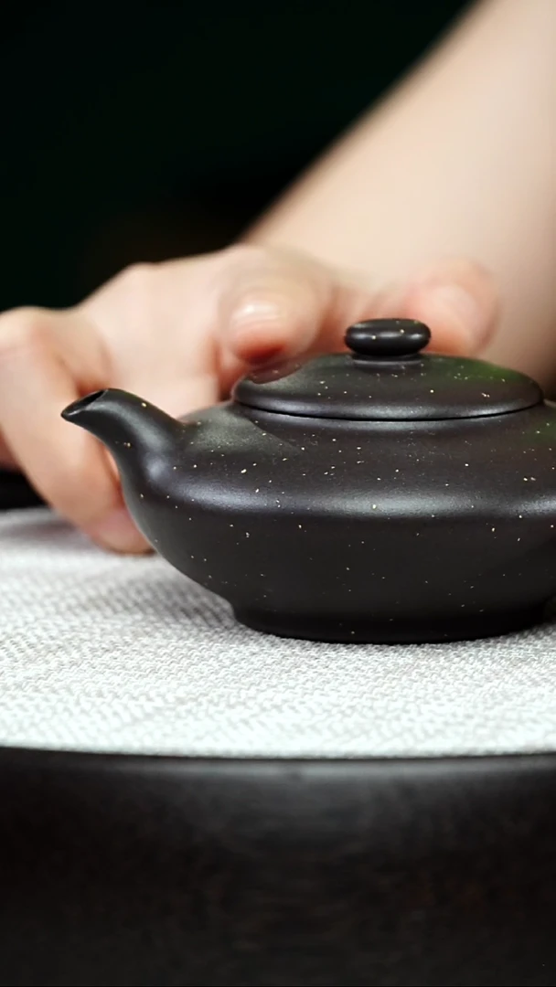 茶壶紫砂虚扁-茄皮紫-160cc
