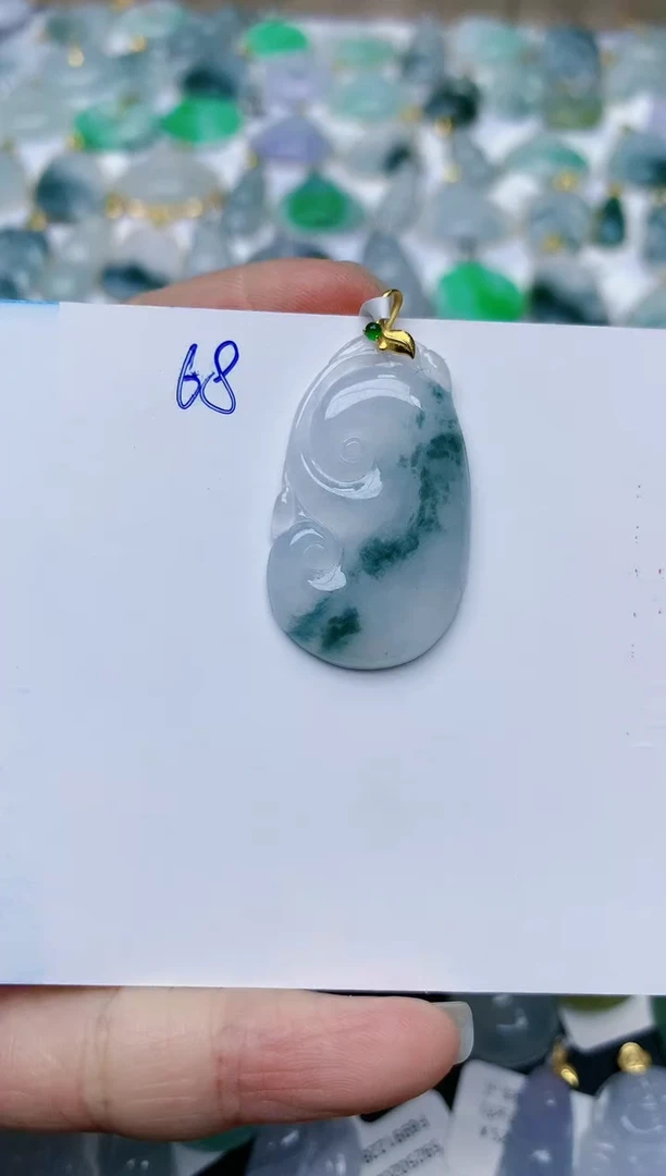 【闪购商品】翡翠颈饰18K金镶嵌天然翡翠A货    68