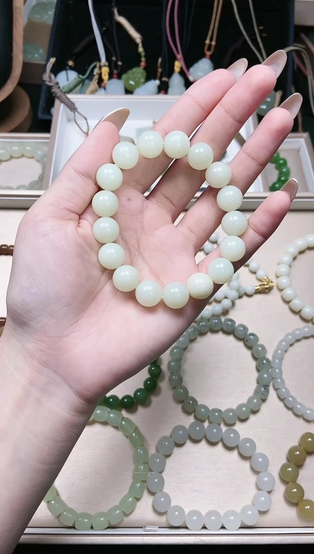未镶嵌手串和田玉和田玉12mm白玉手串（颜色微不同）