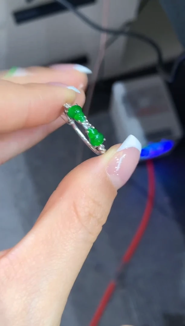 【闪购商品】翡翠戒指18K金镶嵌CM 11823