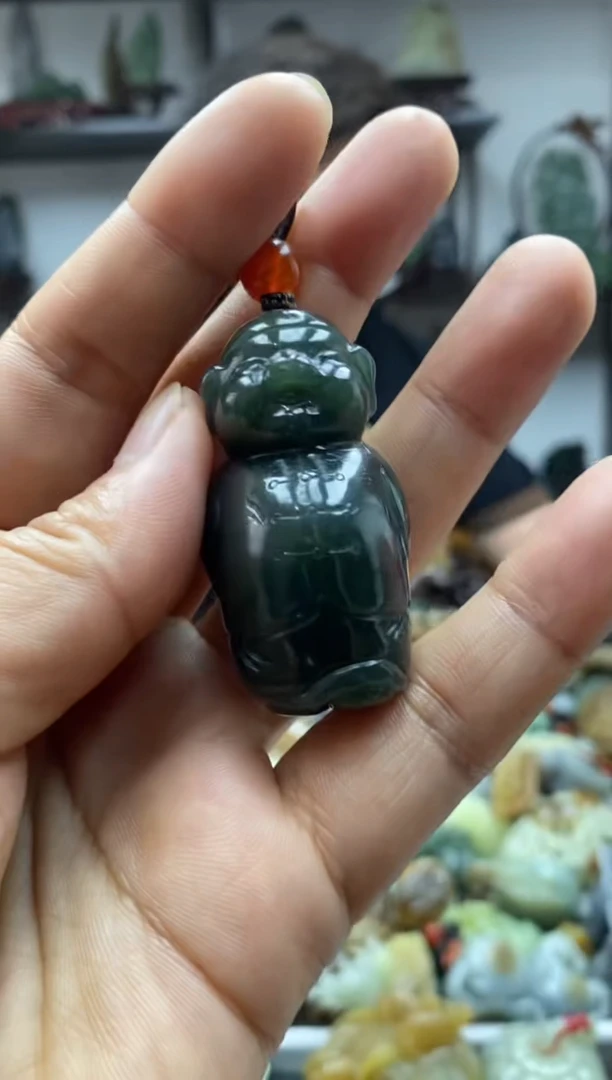 和田玉未镶嵌把件1