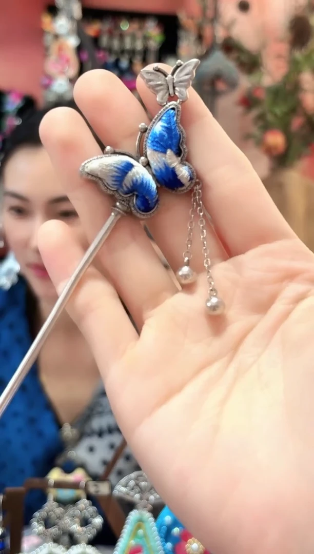 织绣云织谣民族风精美饰品  75