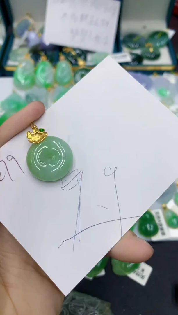 翡翠未镶嵌颈饰111111