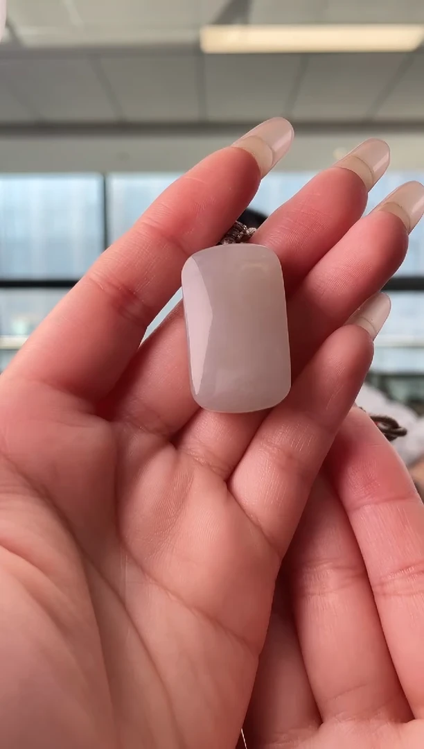 颈饰未镶嵌和田玉无事牌 无