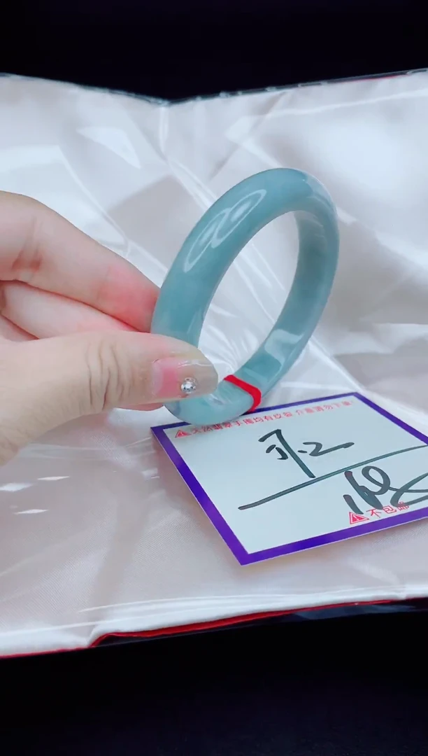 未镶嵌手镯翡翠我