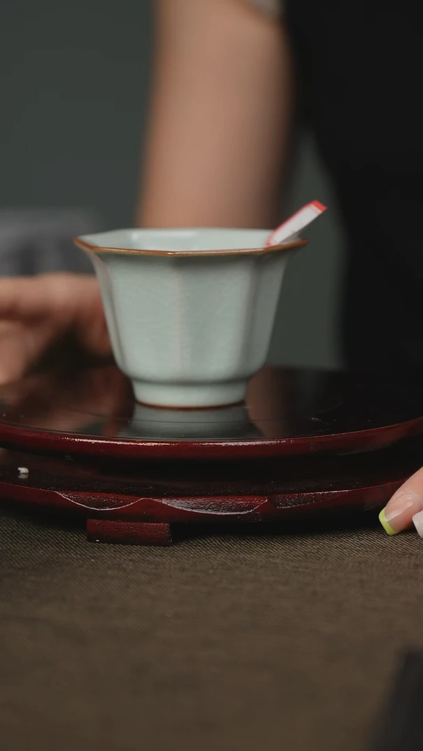3微瑕 汝瓷 主人杯