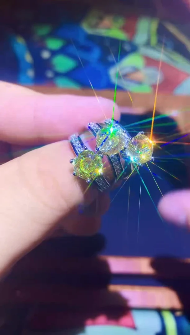 摆放定制戒指zxb2601071