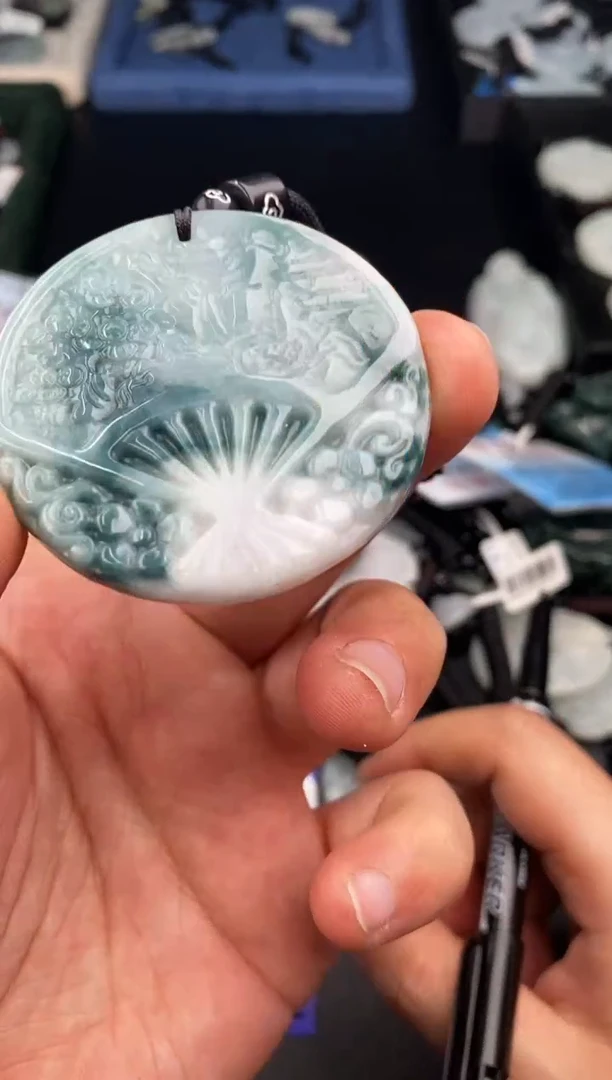 【闪购商品】翡翠颈饰未镶嵌  天然翡翠，一物一图