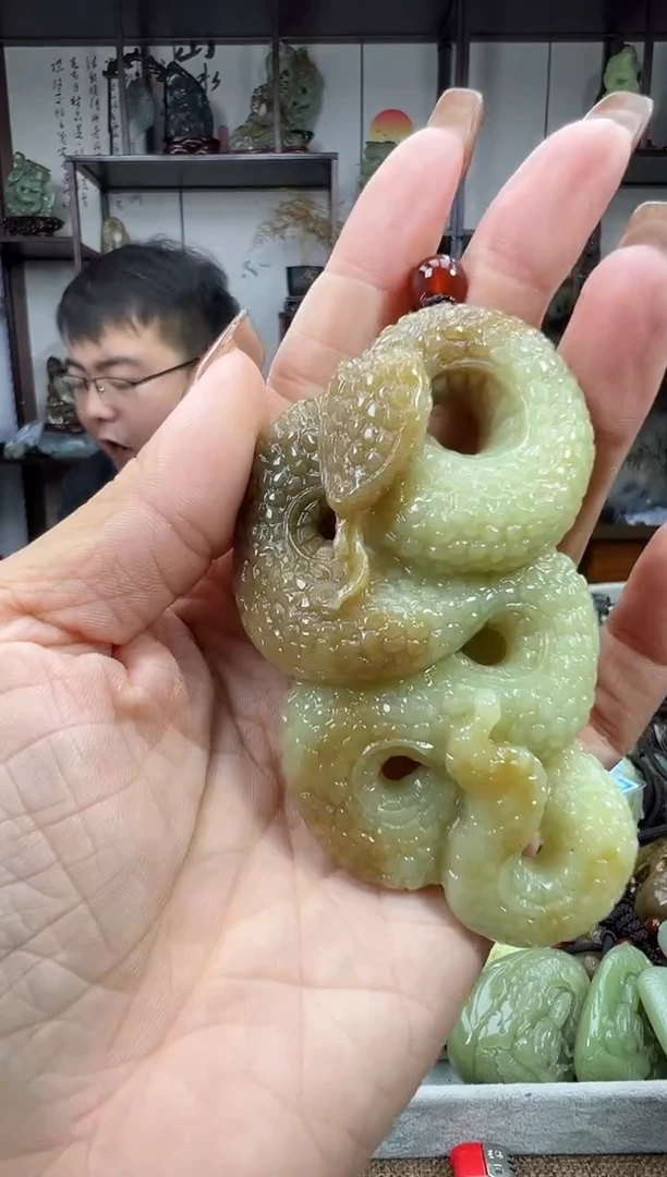 未镶嵌和田玉把件1
