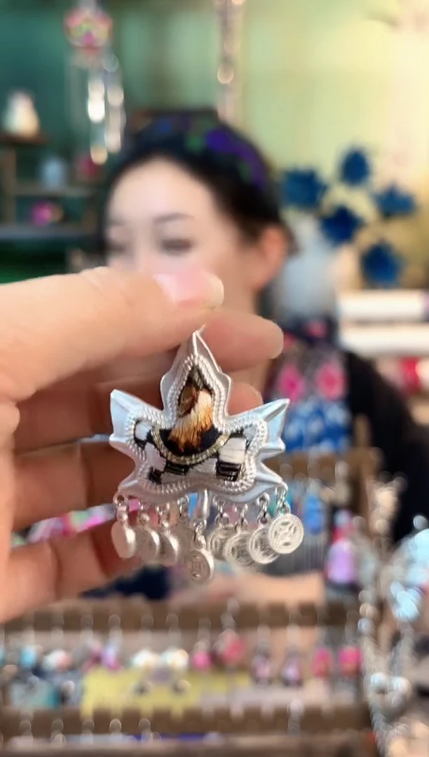 织绣彩云南阁非遗老绣626