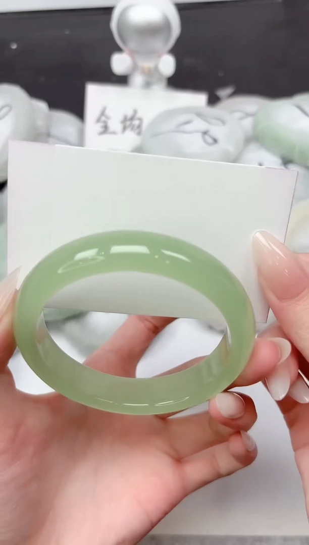 未镶嵌手镯石英质玉245-60.2