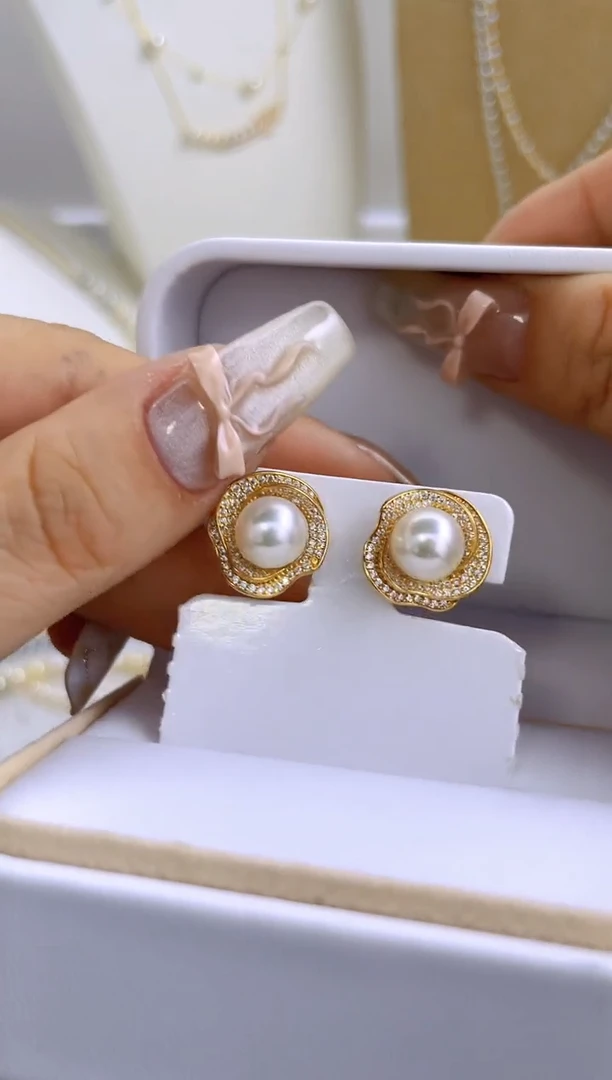 银S925镶嵌耳钉海水珍珠多样性发其一