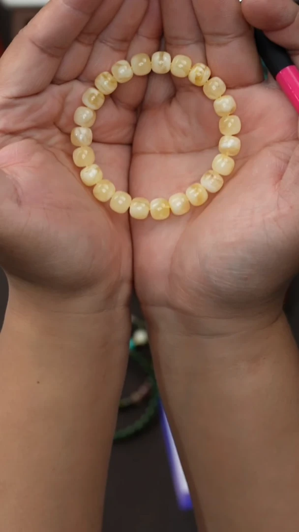 裸石蜜蜡未镶嵌青**气蜜蜡手串