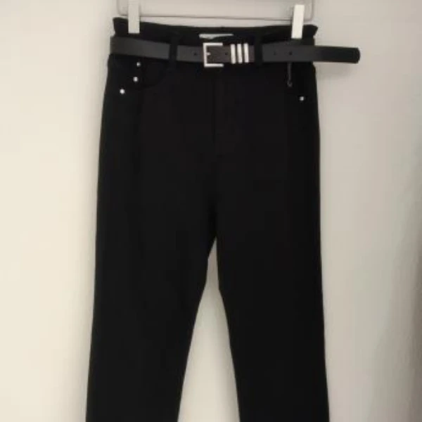 朵以2025春季新款小黑裤休闲裤长裤烟管裤39DC231152