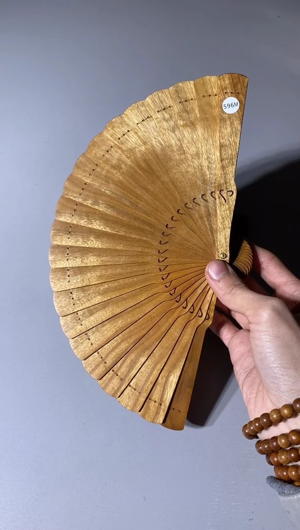 【闪购商品】金丝楠596号15cm金丝楠木小叶桢楠扇子