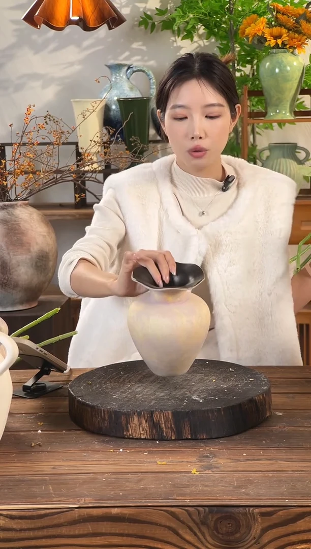 莫奈紫-花瓣小号 陶瓷花瓶