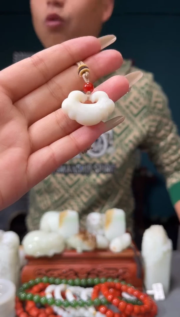 【闪购商品】和田玉颈饰未镶嵌锁