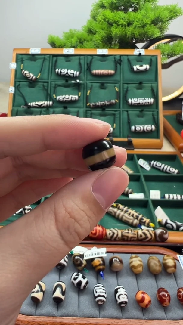 玛瑙/玉髓（覆膜）颈饰未镶嵌22.（微瑕随机发货）