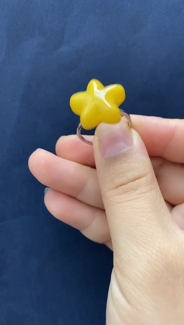 裸石琥珀未镶嵌戒指