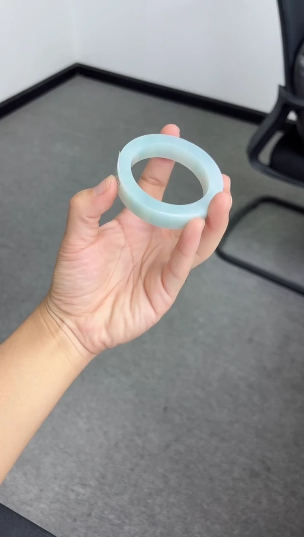 未镶嵌手镯定制翡翠手镯