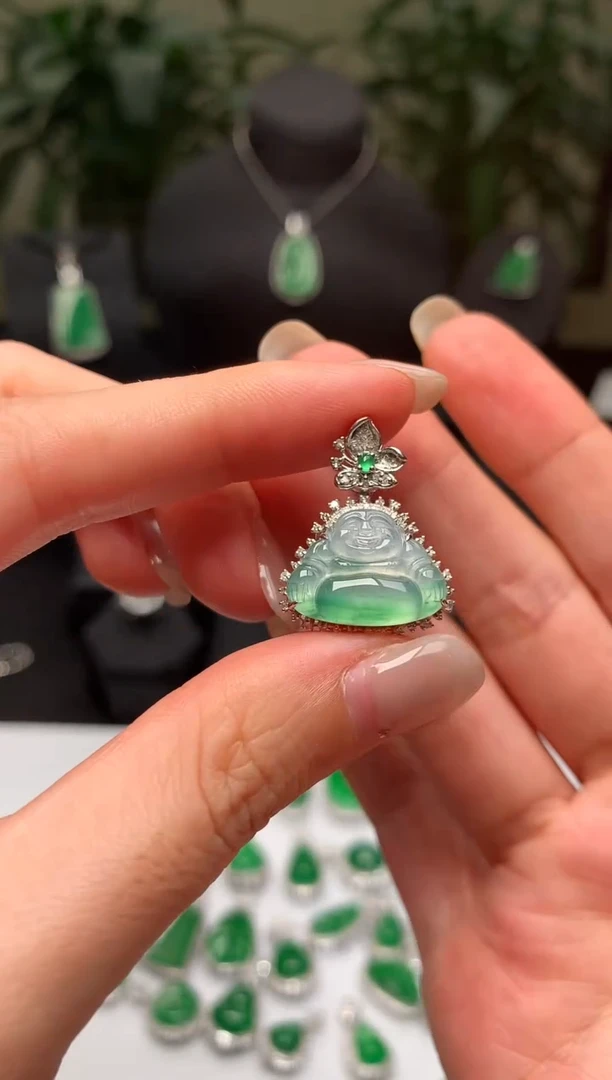 翡翠18K金镶嵌吊坠(不含链)佛公