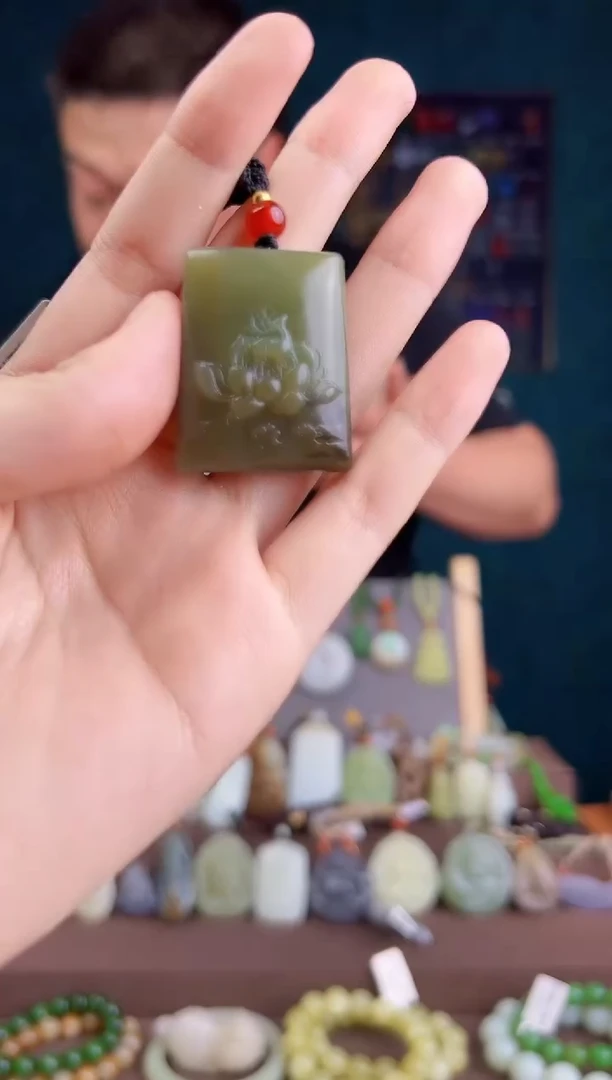 和田玉未镶嵌颈饰多样性发货 拍一单发一个