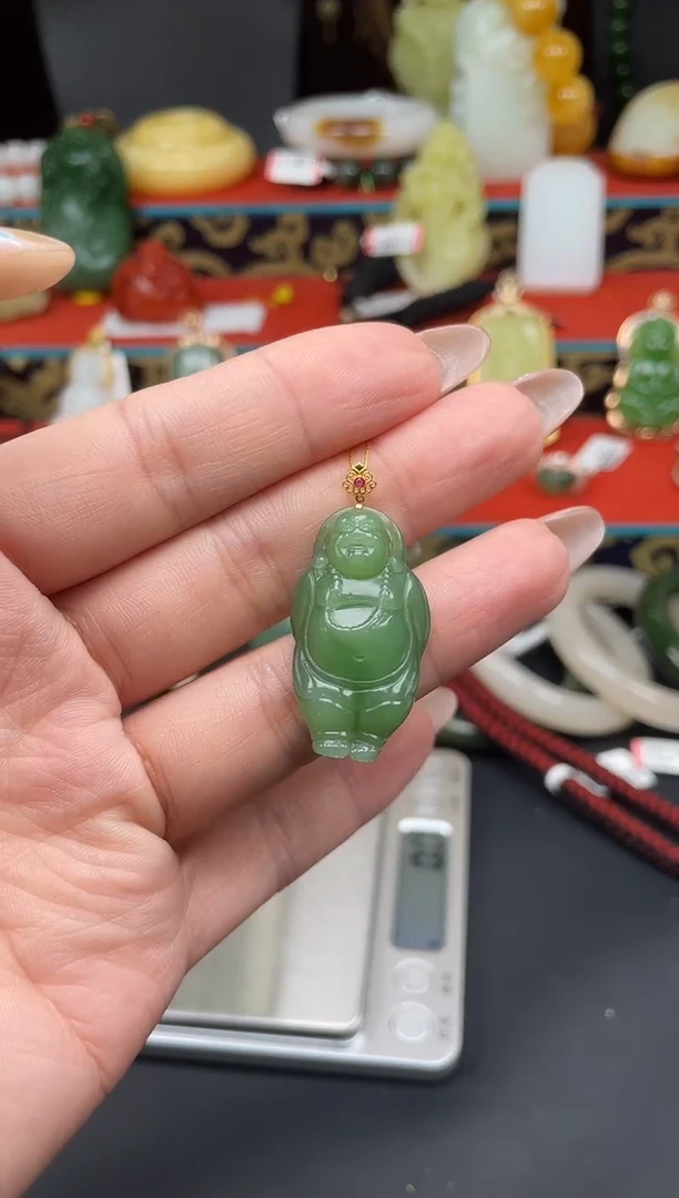 和田玉18K金镶嵌颈饰吊坠ge47