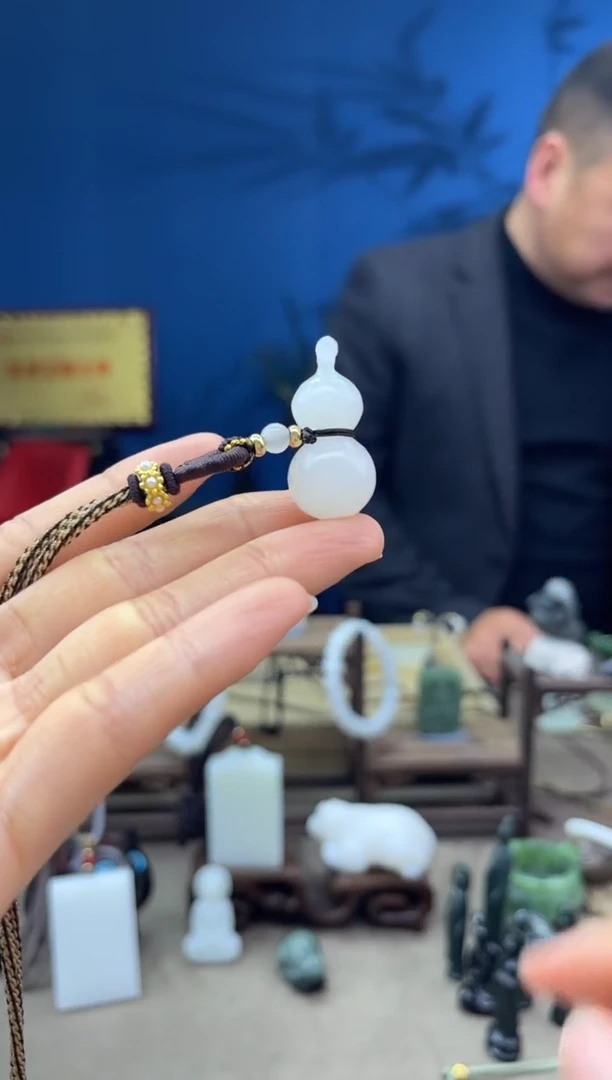 【闪购商品】和田玉颈饰未镶嵌1