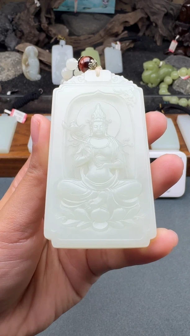 颈饰未镶嵌和田玉1