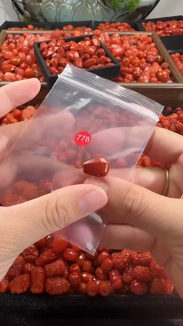 颈饰未镶嵌南红玛瑙11