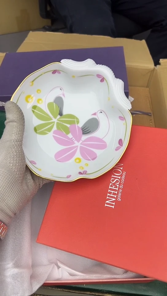 【闪购商品】中古回流瓷器好看，谨慎参拍