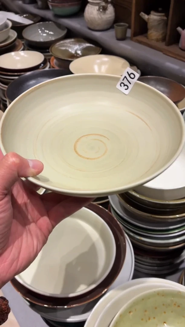 瓷片桃*376 手刷豆青锅盘1个