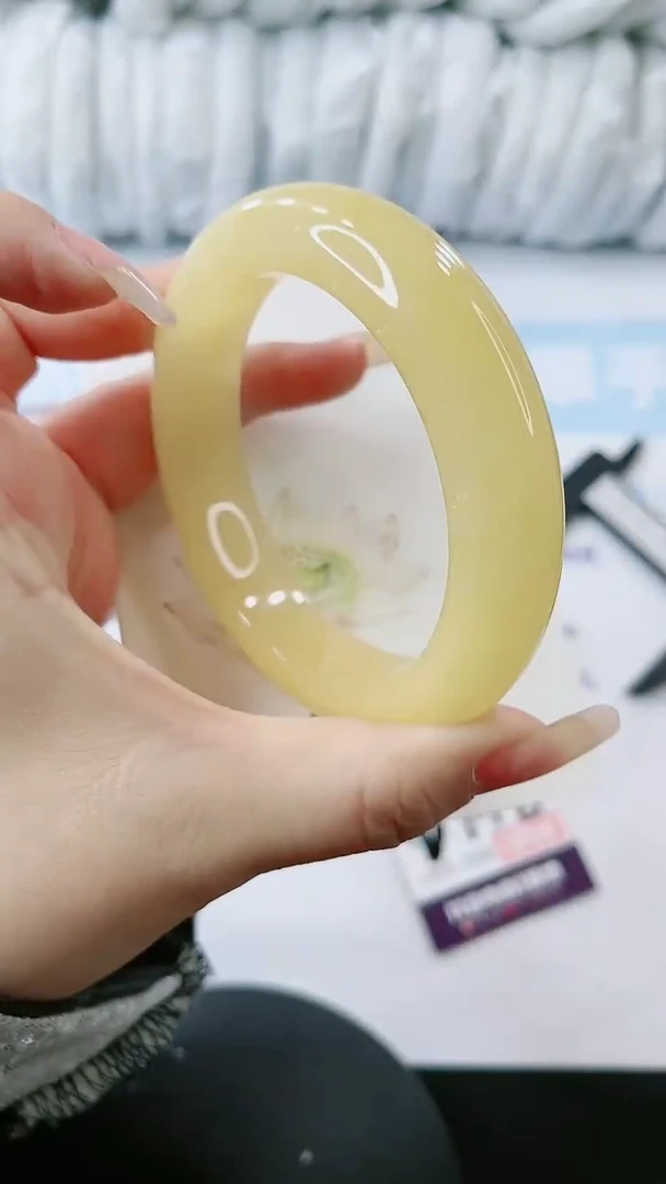 【闪购商品】石英质玉手镯未镶嵌 多样性发货V148-62