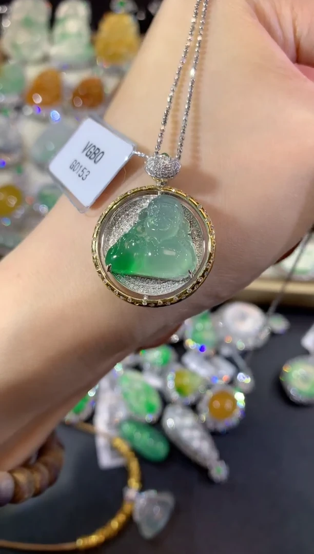 吊坠(不含链)18K金镶嵌翡翠145-米爷（不含链扣