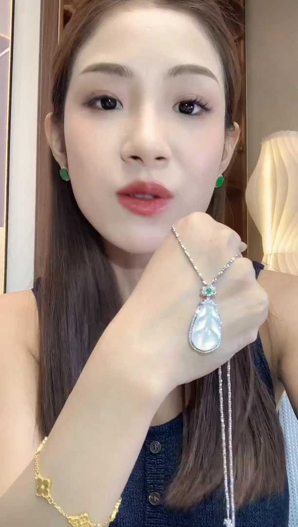 翡翠18K金镶嵌吊坠(不含链)A25翡翠