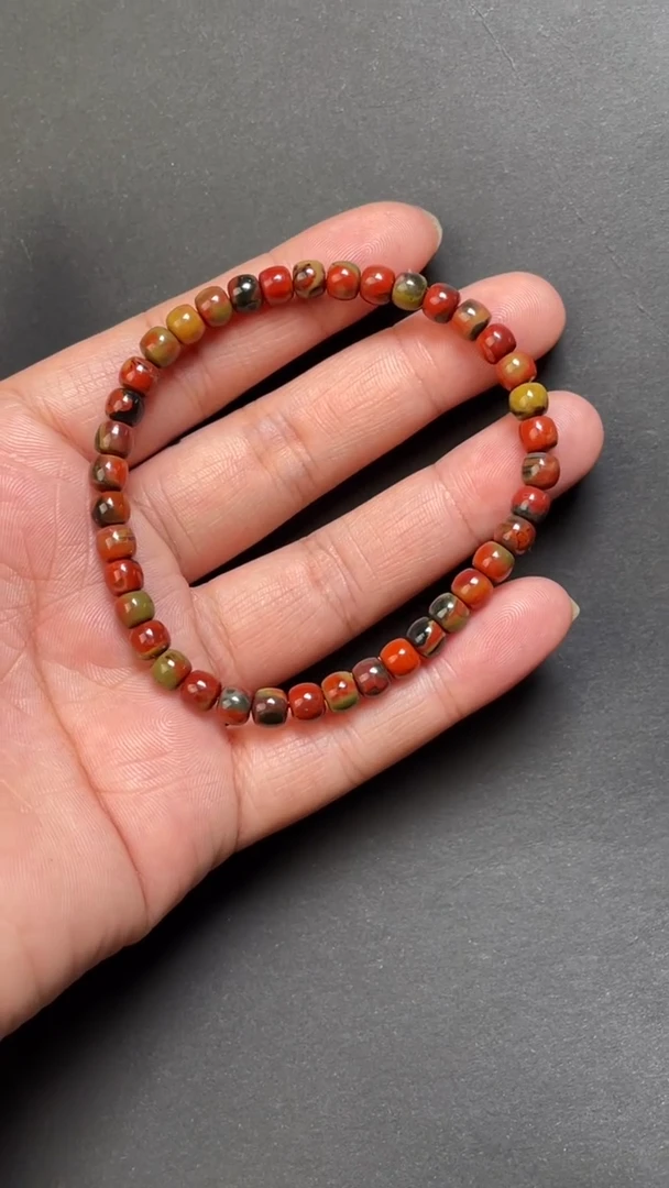 未镶嵌63南红玛瑙手串---5+