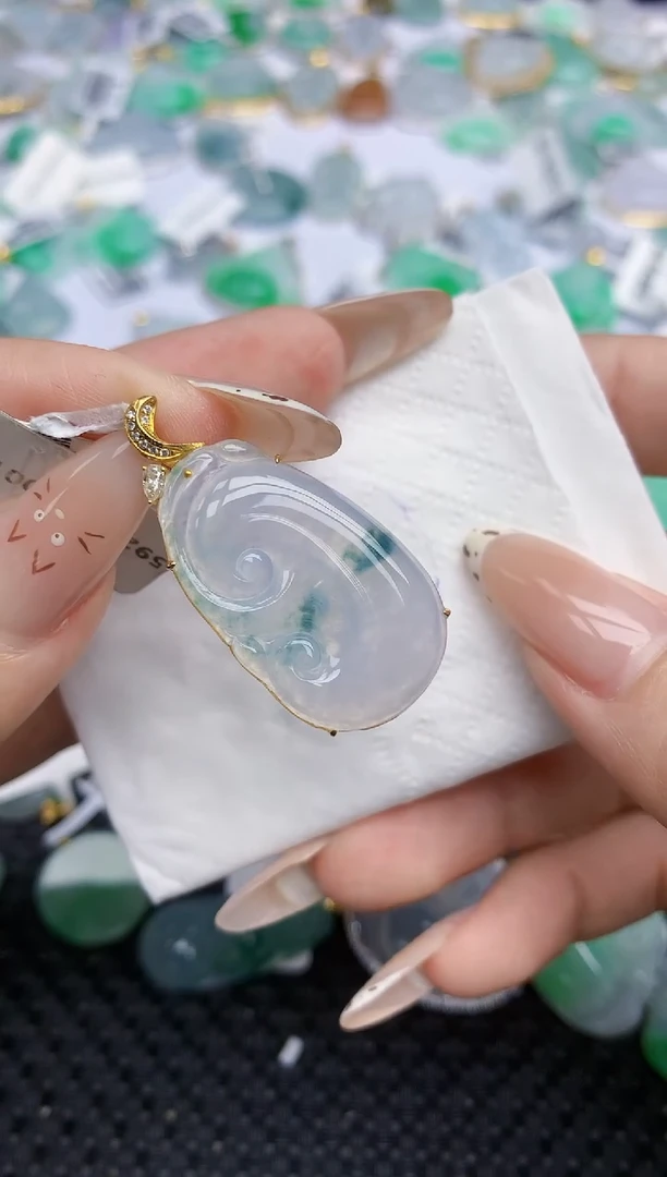 翡翠18K金镶嵌颈饰299   天然翡翠A货