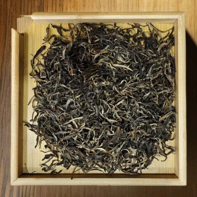 倚邦老寨2025年生茶散茶