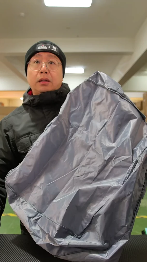 塑料压缩收纳袋 发２只 19.9元 浅灰