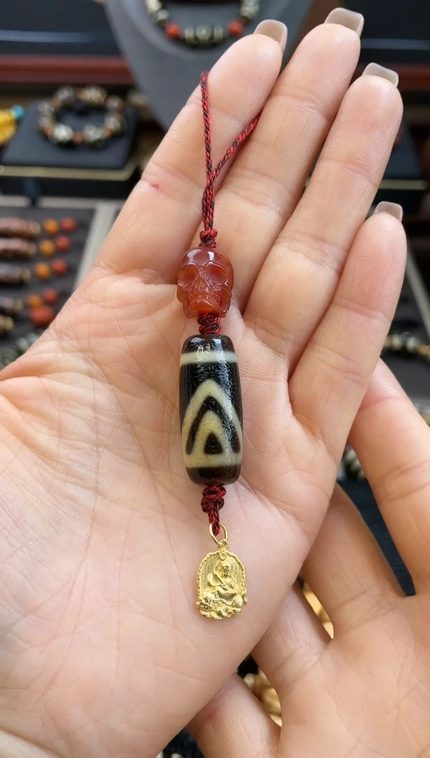 未镶嵌挂件玛瑙/玉髓精品上肯黑金高油一眼双靠山挂件