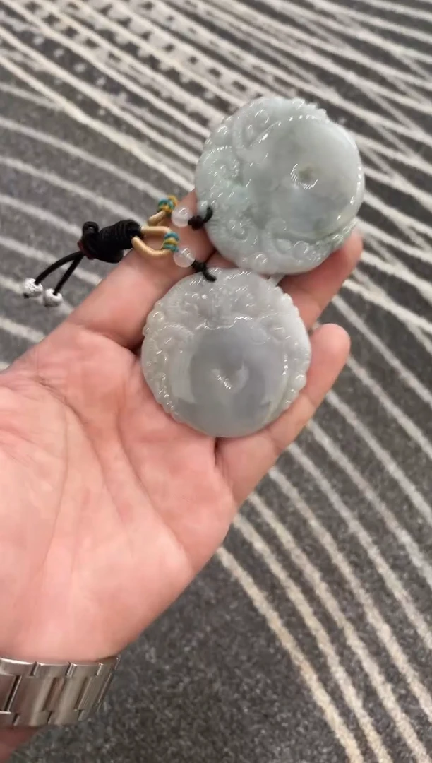 翡翠未镶嵌颈饰..../8/21/ 224多样性发其一