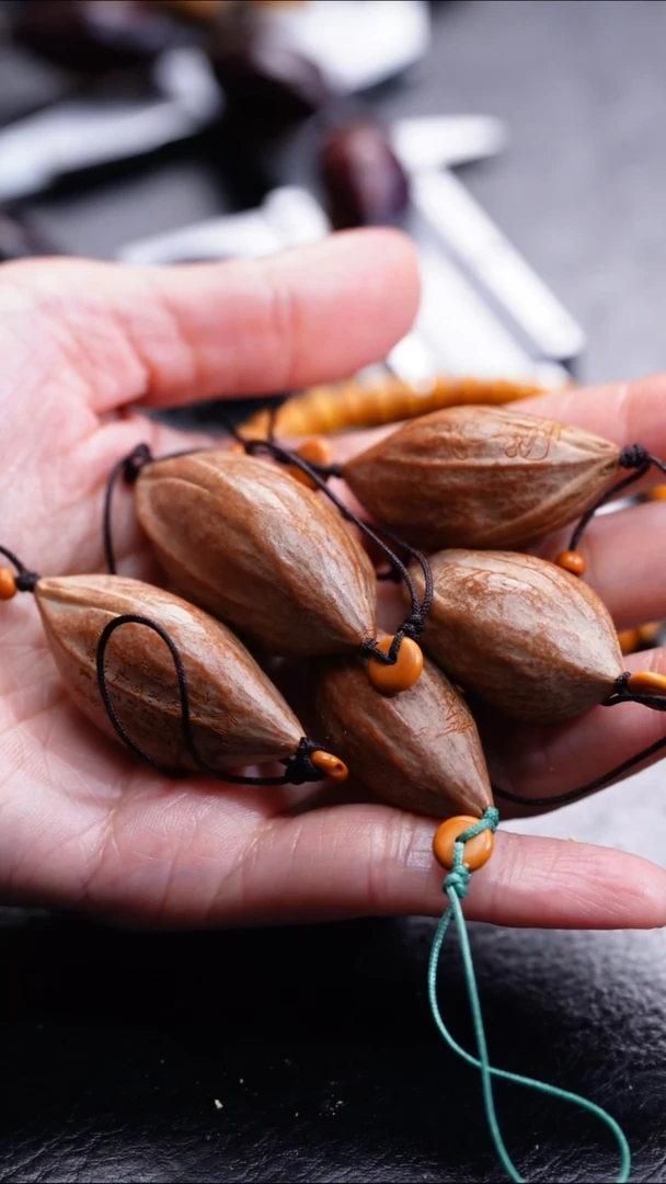 【闪购商品】橄榄核吊坠橄榄核