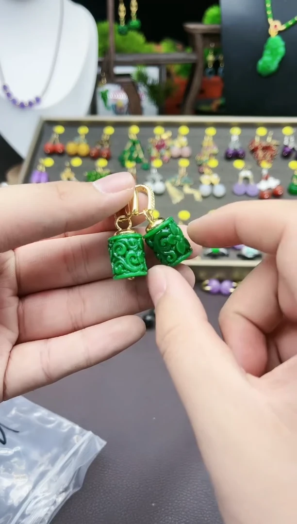 【闪购商品】玛瑙/玉髓耳钉银S925镶嵌w16000