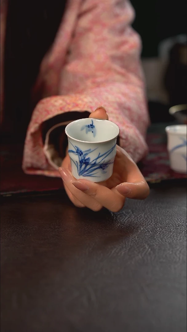 E****Y微瑕 厚力煊幽兰竹节杯