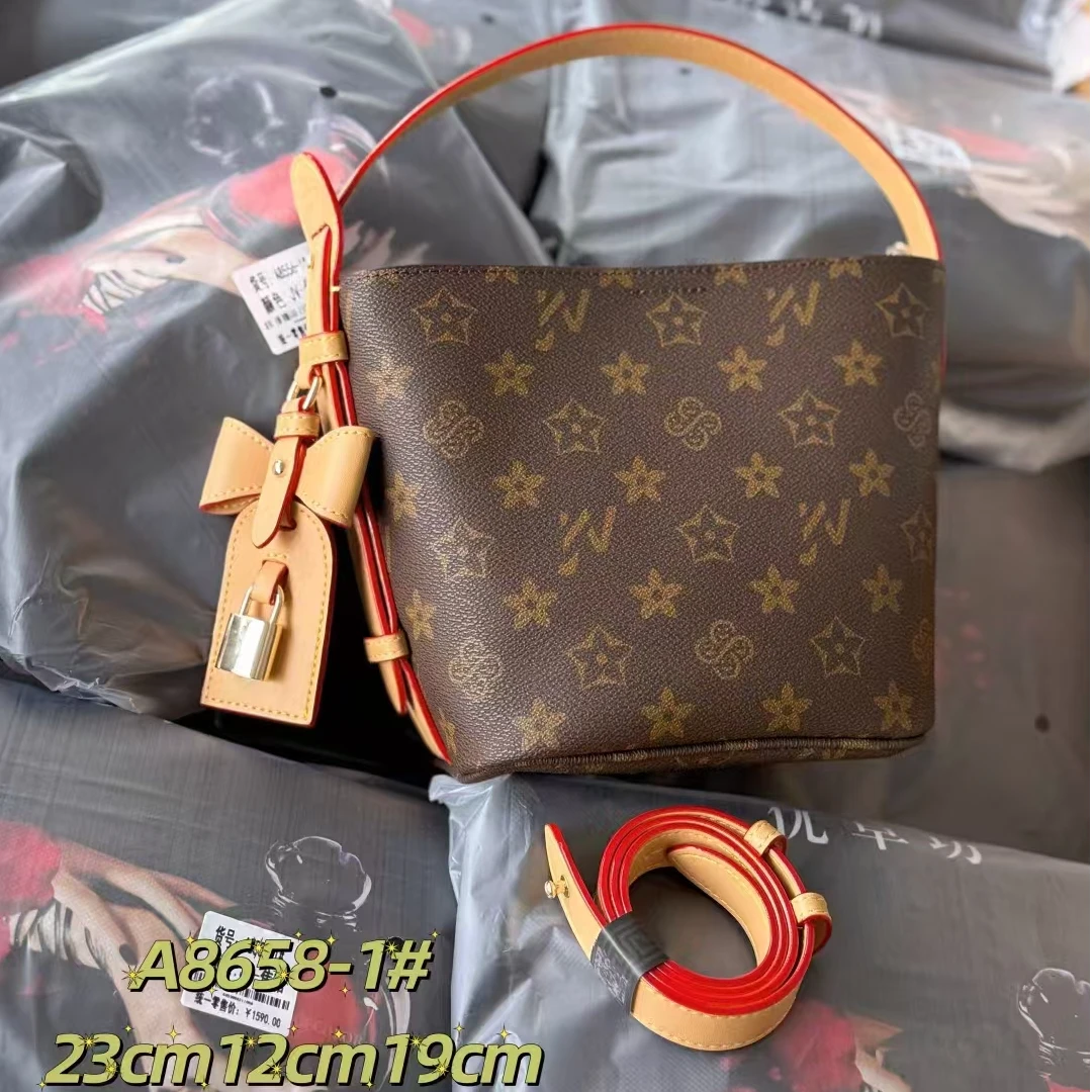 JV/优草坊优草坊女包【时尚水桶包】Y8658